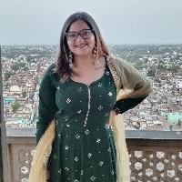 Aakriti Jaiswal Searching For Place in Kolkata, West Bengal, India